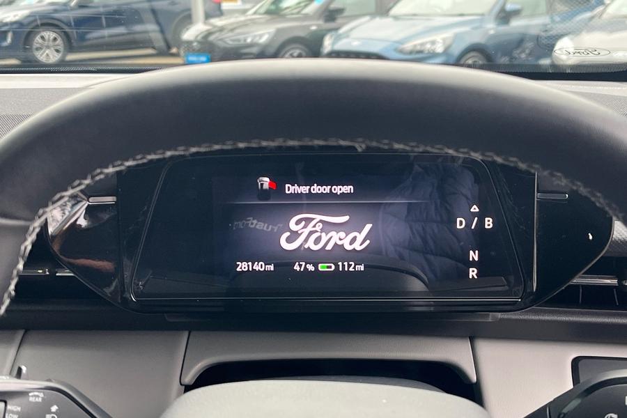 Ford Explorer Photo autoimg-f76fb9eee4cb1170892137c3e72bef0e25bf7338.jpg