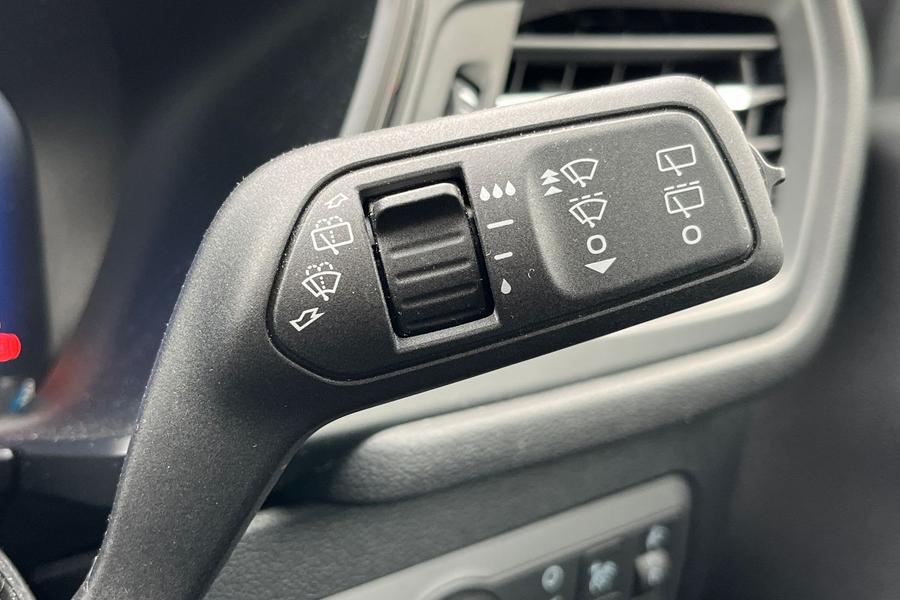 Ford KUGA Photo autoimg-f770fcaa745bce312f4ee4b98ade32734766ff47.jpg