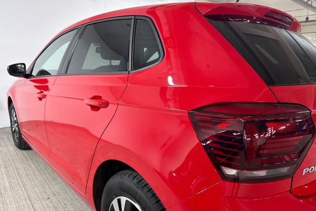 VOLKSWAGEN Polo Photo 32
