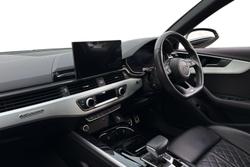 AUDI S4 Photo 2