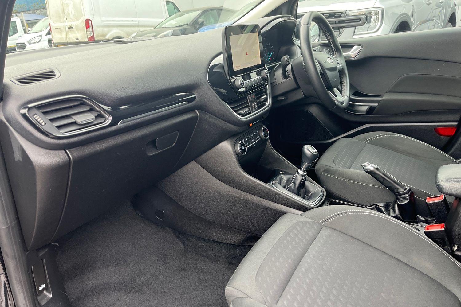 Ford Fiesta Photo 17