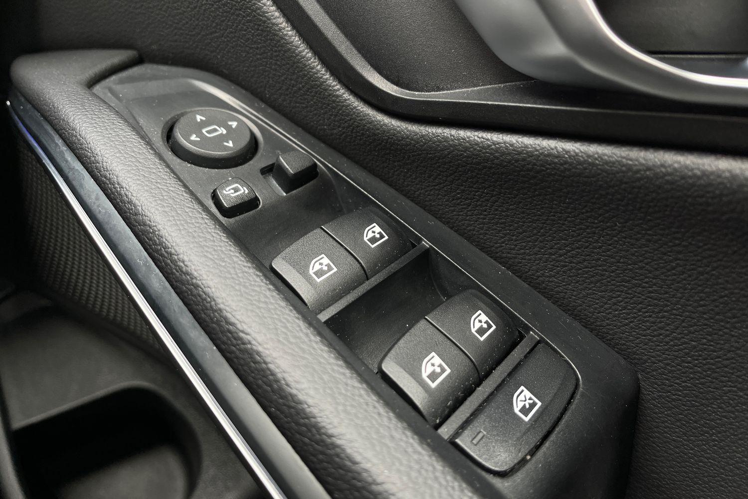 BMW 3 Series Photo 15