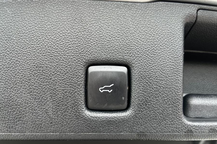 Ford KUGA Photo autoimg-f778aca09b44b5d9c4fa73df8023f0e8b78fa75b.jpg