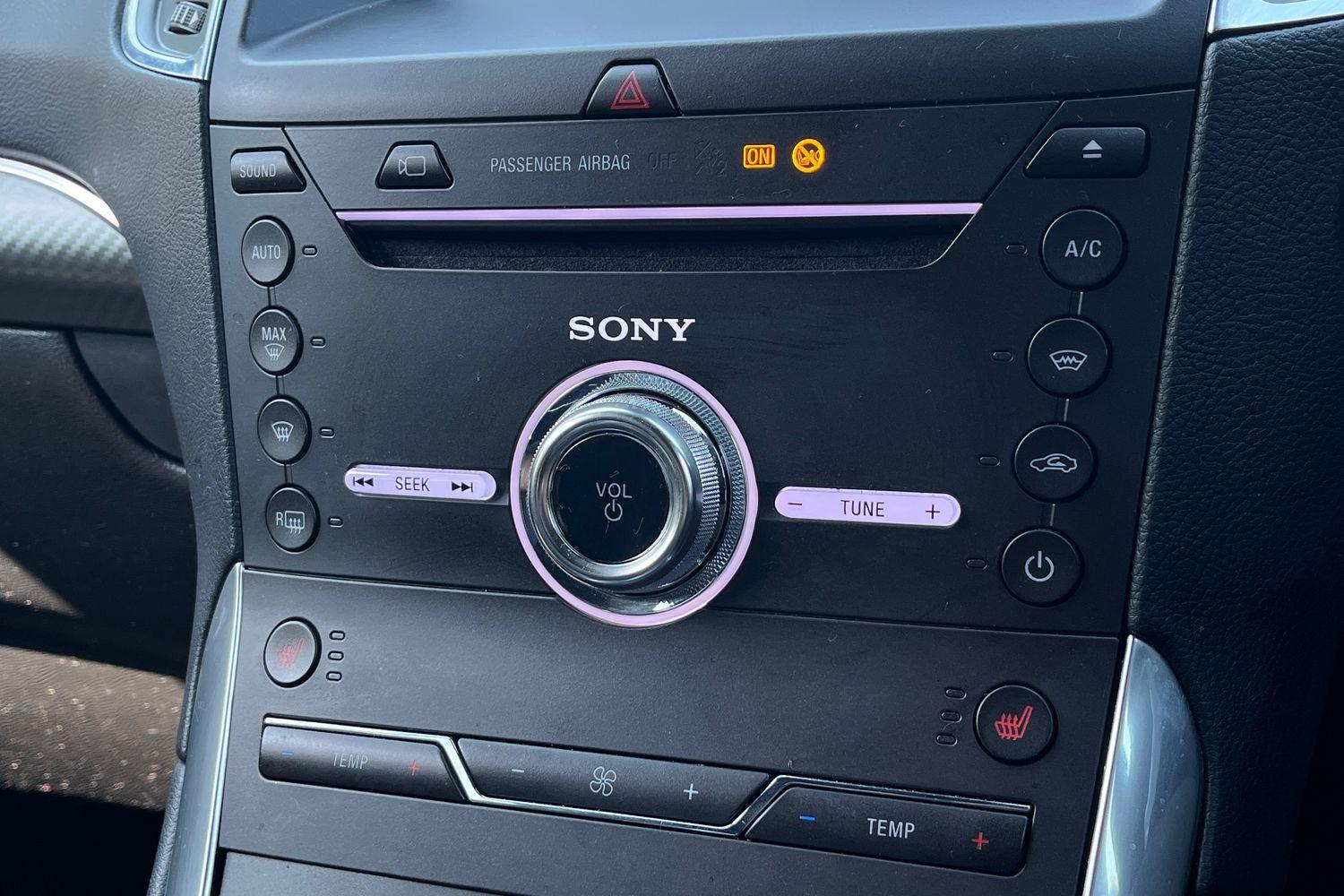 Ford S-MAX Photo 32