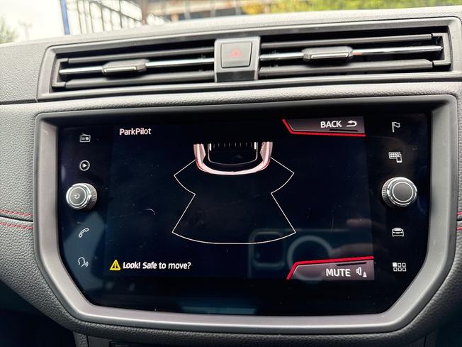 SEAT Arona Photo 38