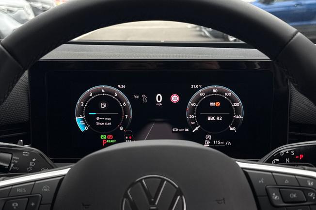 VOLKSWAGEN T-Roc Photo 15