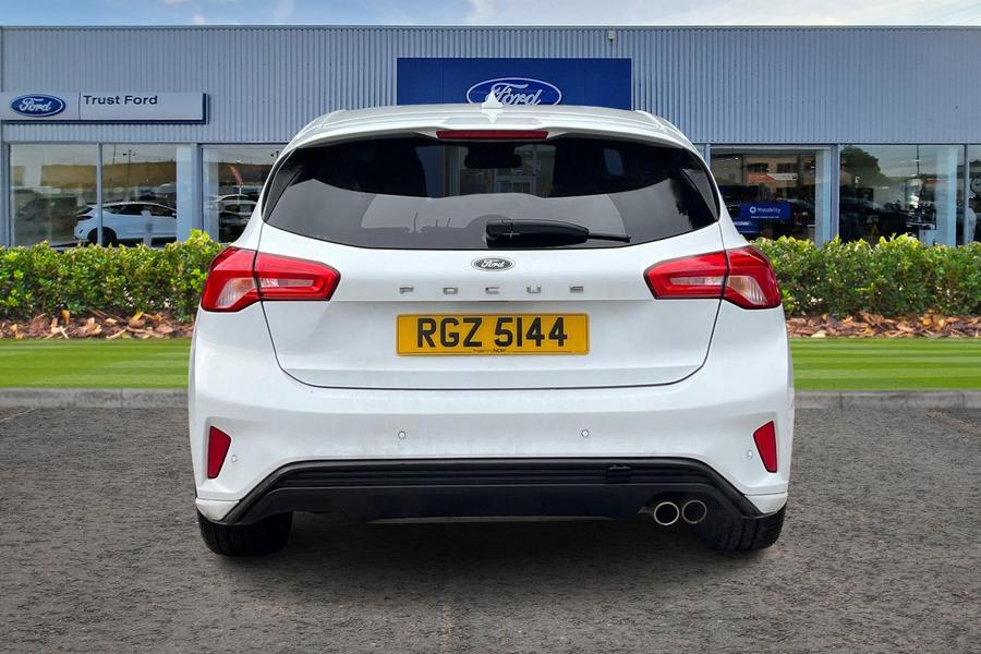 Ford FOCUS Photo autoimg-f77e4e395832b732a000f275fe0b8aaf7615694f.jpg
