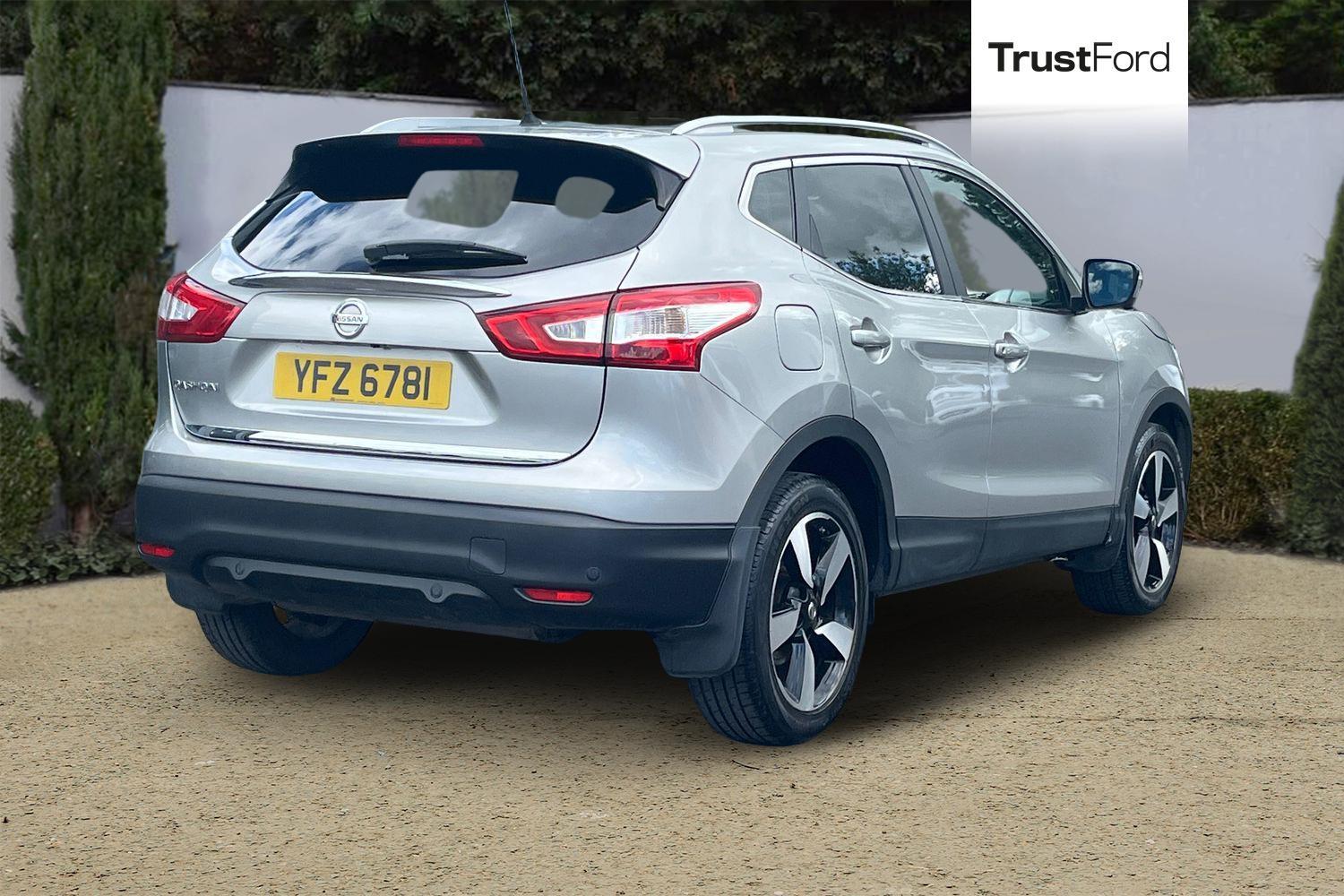 Nissan QASHQAI Photo 3