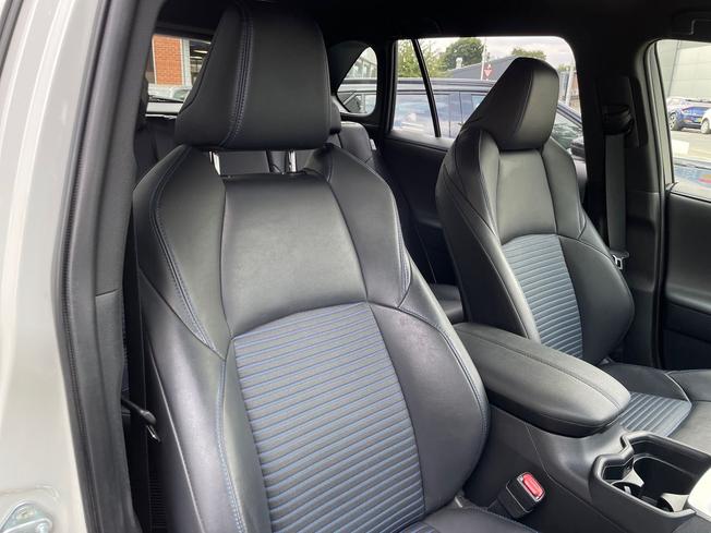 TOYOTA Rav4 Photo 28