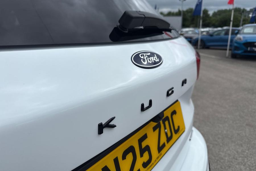 Ford Kuga Photo autoimg-f787bacdc03a4f38a96256bcc85ddad5e439f9f5.jpg