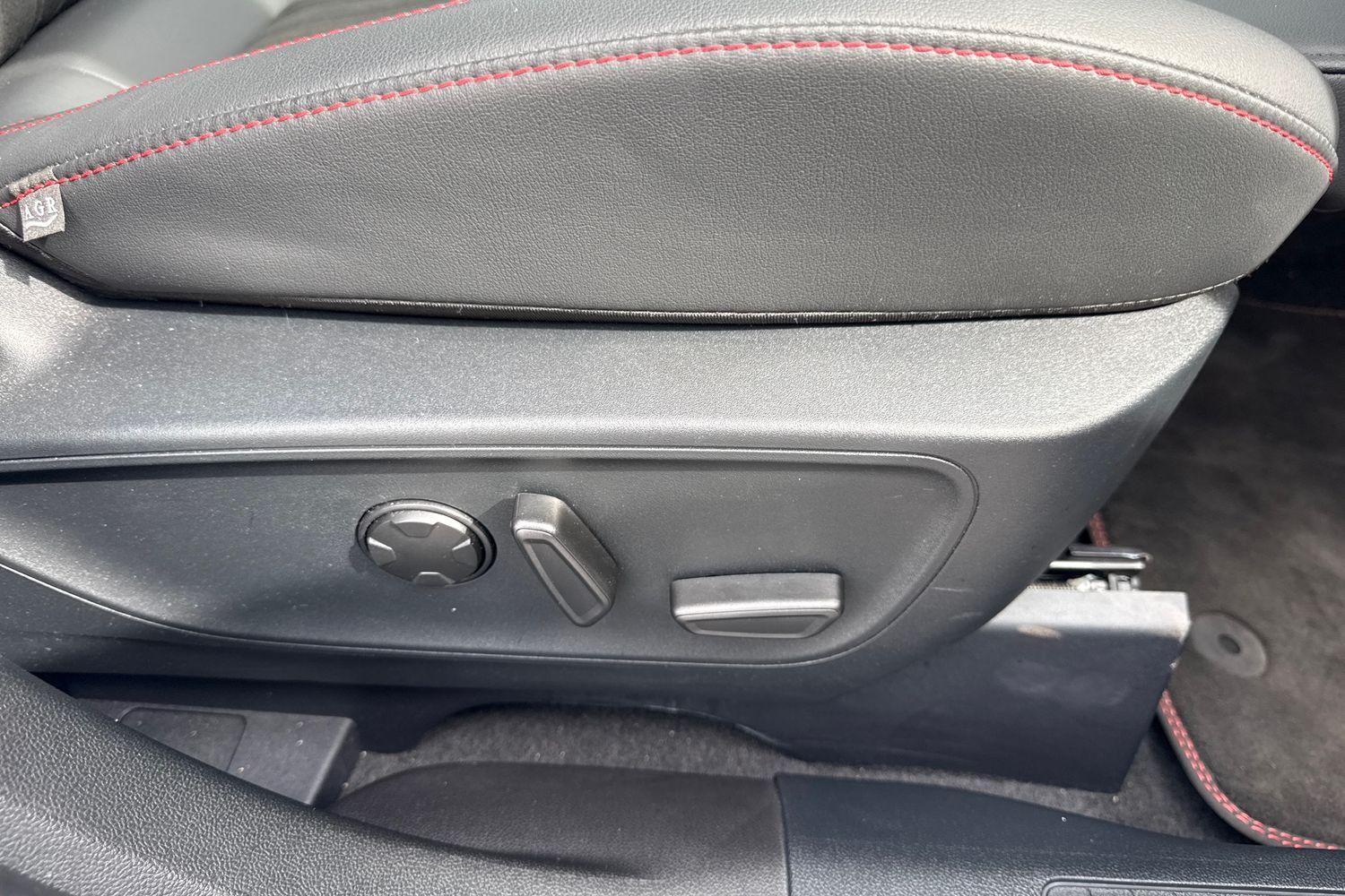 Ford KUGA Photo 34