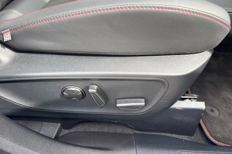 Ford KUGA Photo autoimg-f78880b2dbb6fa01f45430627716b4a208da03fe.jpg
