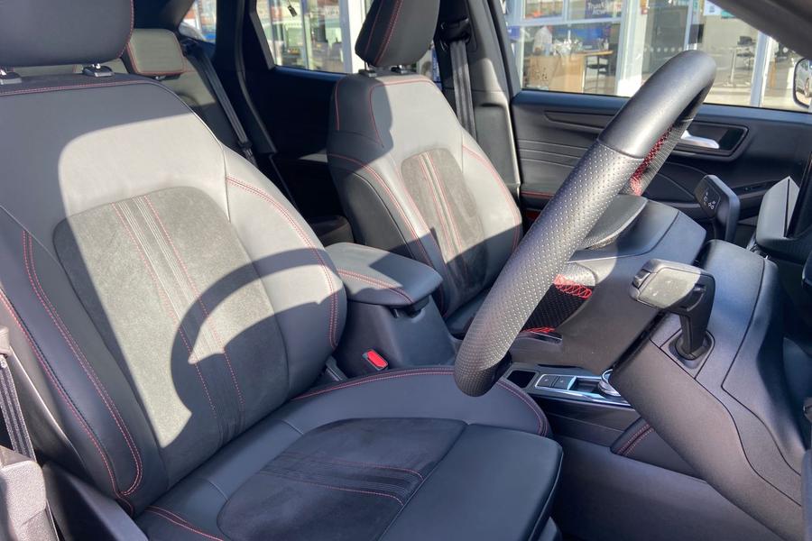 Ford KUGA Photo autoimg-f788e5e47d7d0614c2bbb32dd2ba285c66e4672d.jpg