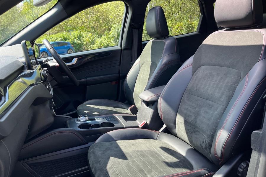 Ford KUGA Photo autoimg-f78ac99f5facd7a655d6cbe5ec51e872e04e931f.jpg
