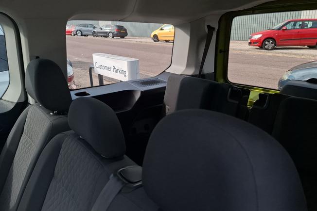 VOLKSWAGEN Caddy Maxi Photo 21