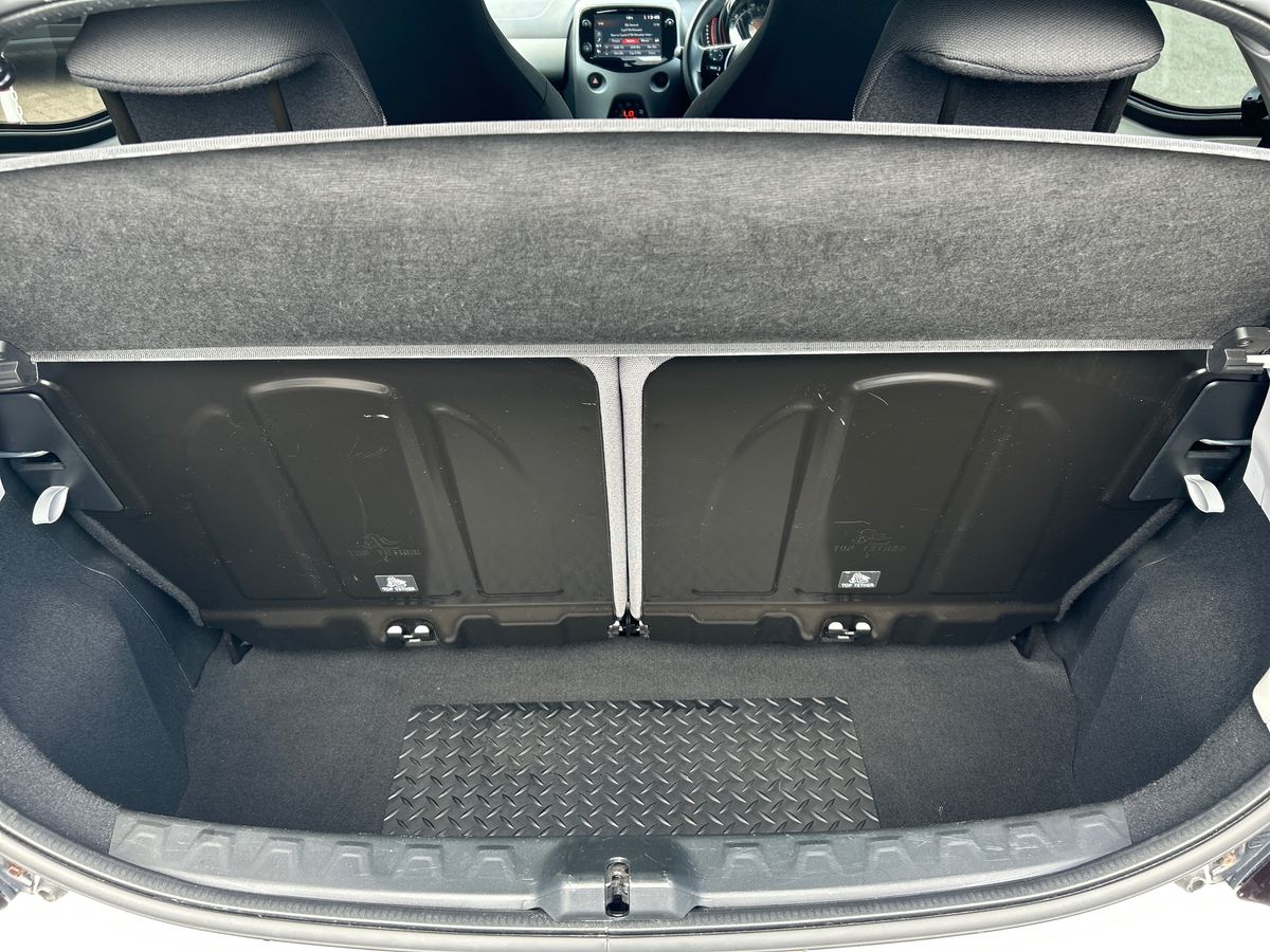 Toyota AYGO Photo 30