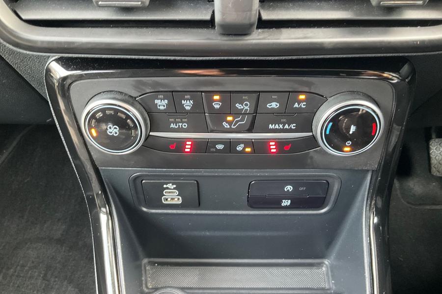 Ford EcoSport Photo autoimg-f78f78b70f80f435068741d555d73e31cccd5d59.jpg