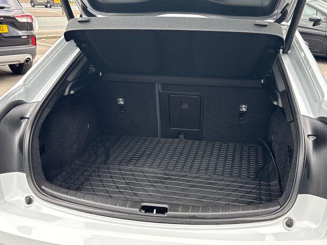 POLESTAR Polestar 2 Photo 12