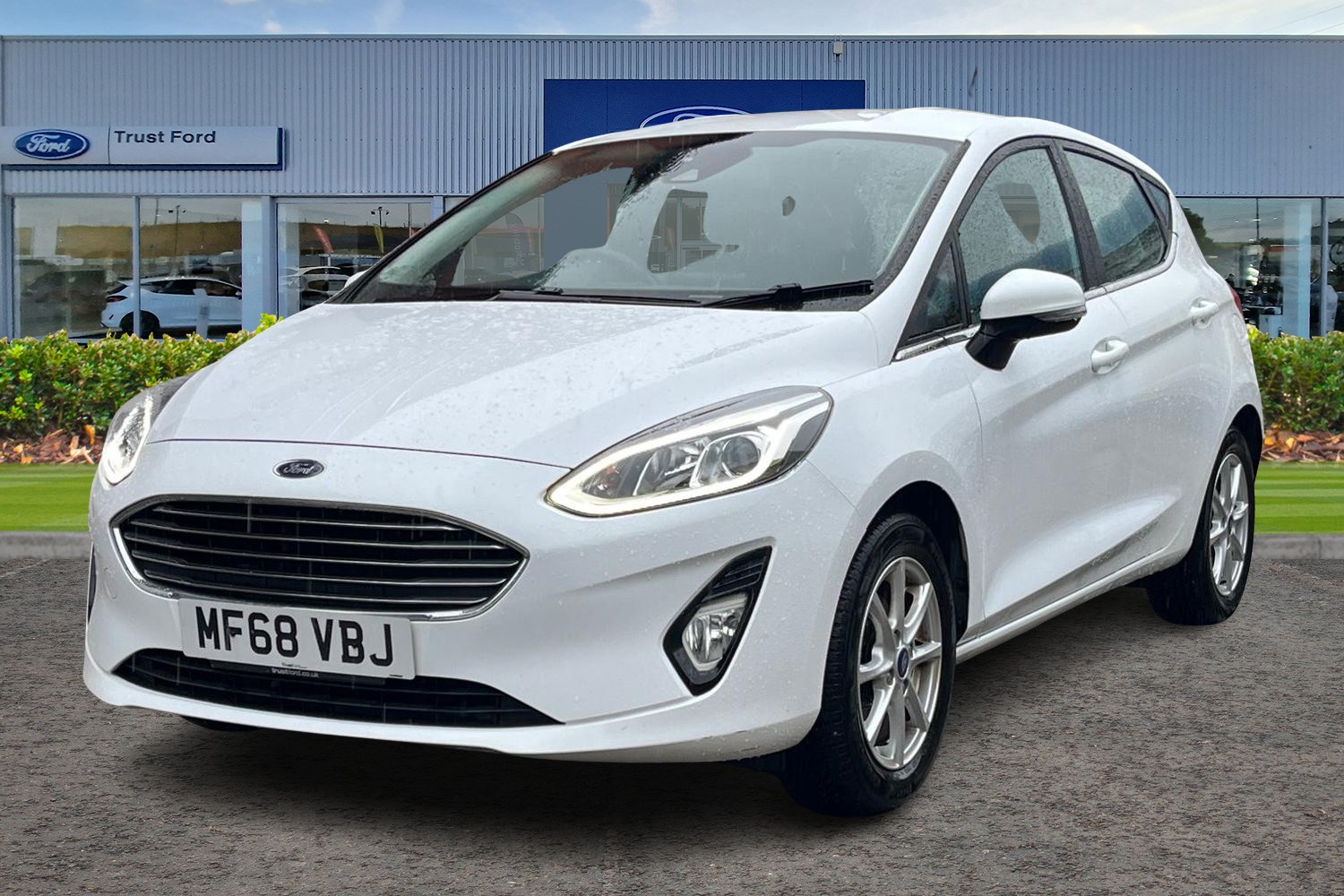Ford FIESTA Photo 4