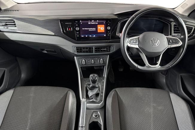 VOLKSWAGEN Polo Photo 10