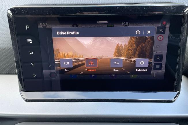 SEAT Arona Photo 26