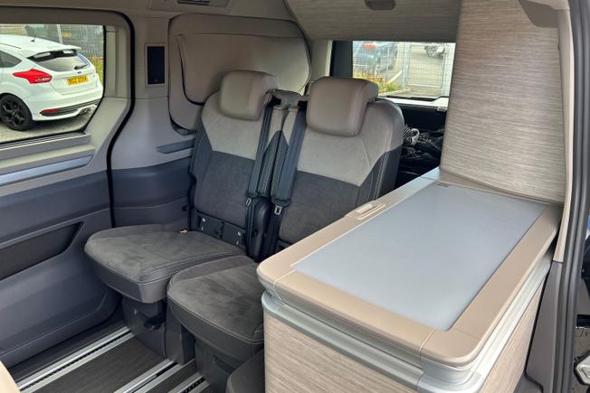 VOLKSWAGEN California Photo 9
