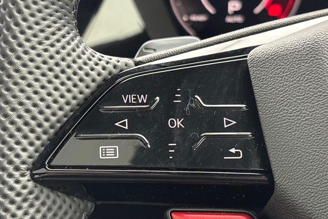 AUDI RS3 Photo 16
