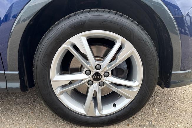 Audi Q3 Photo 31