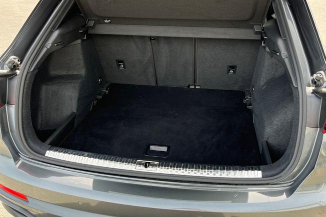 AUDI Q3 Photo 12