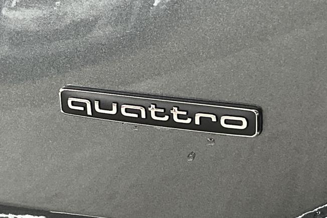 AUDI A6 Saloon Photo 36