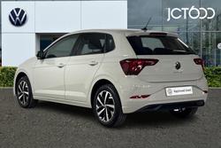 VOLKSWAGEN Polo Photo 3