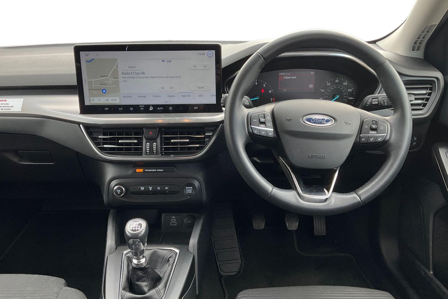 Ford Focus Photo 10