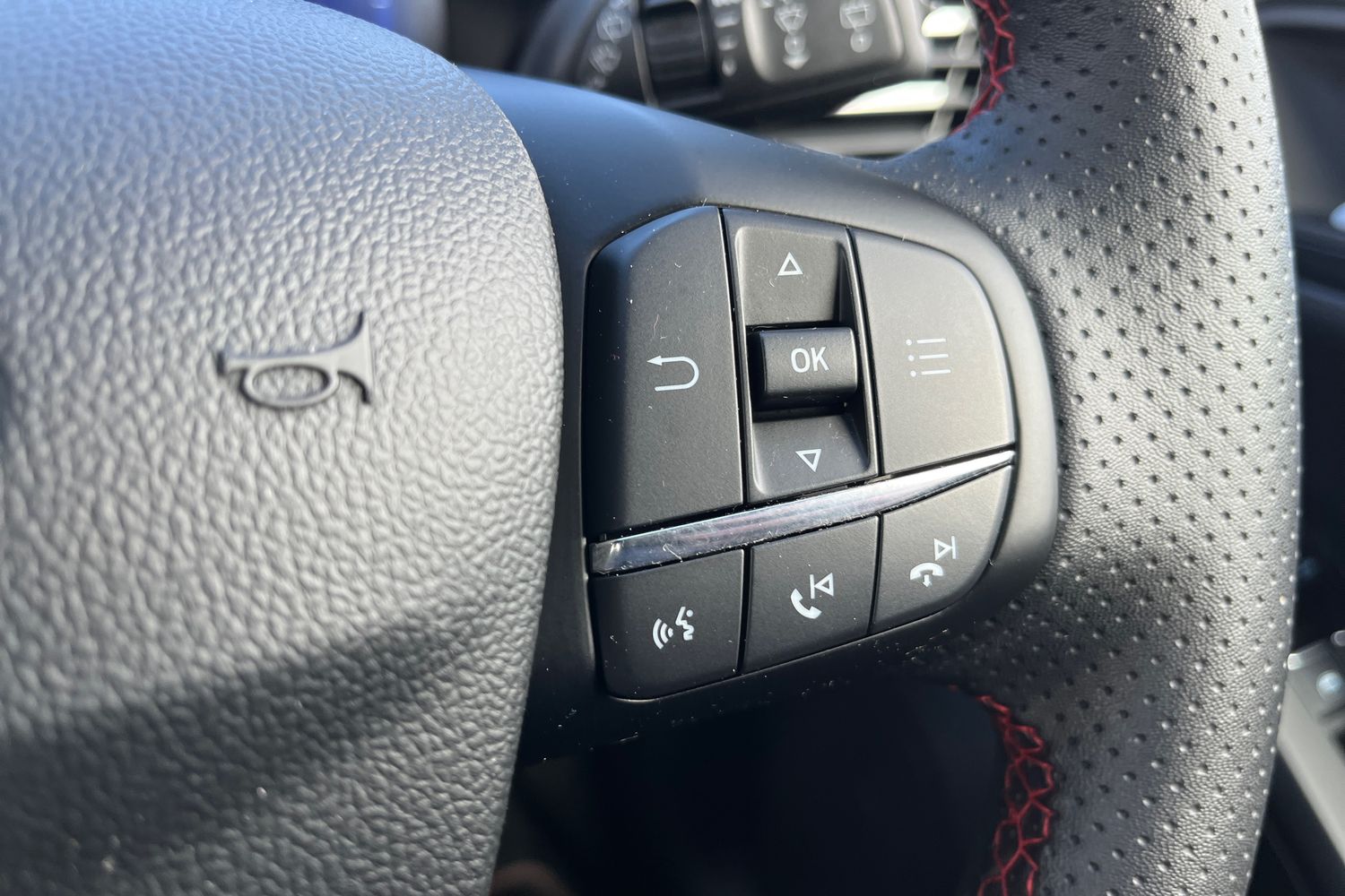 Ford FOCUS Photo 28