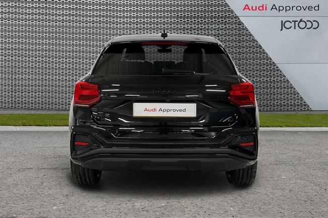 AUDI Q2 Photo 7