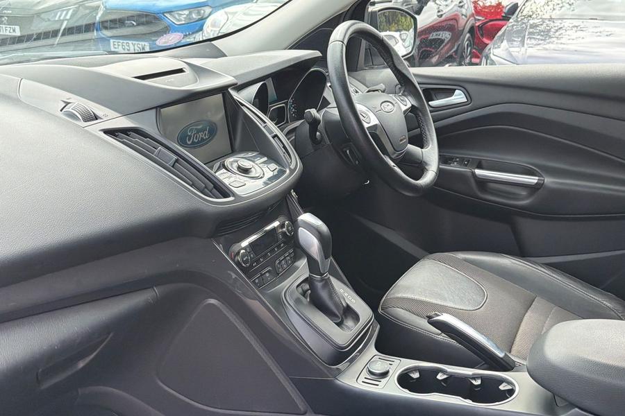 Ford KUGA Photo autoimg-f7bbec127284c45494754fc870a9c06b4dc6e79c.jpg