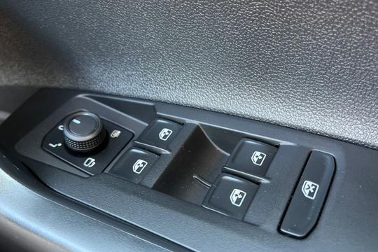 Volkswagen Polo Photo autoimg-f7bcc8d3910bbdce7b28f66e512a677dc48ae803.jpg
