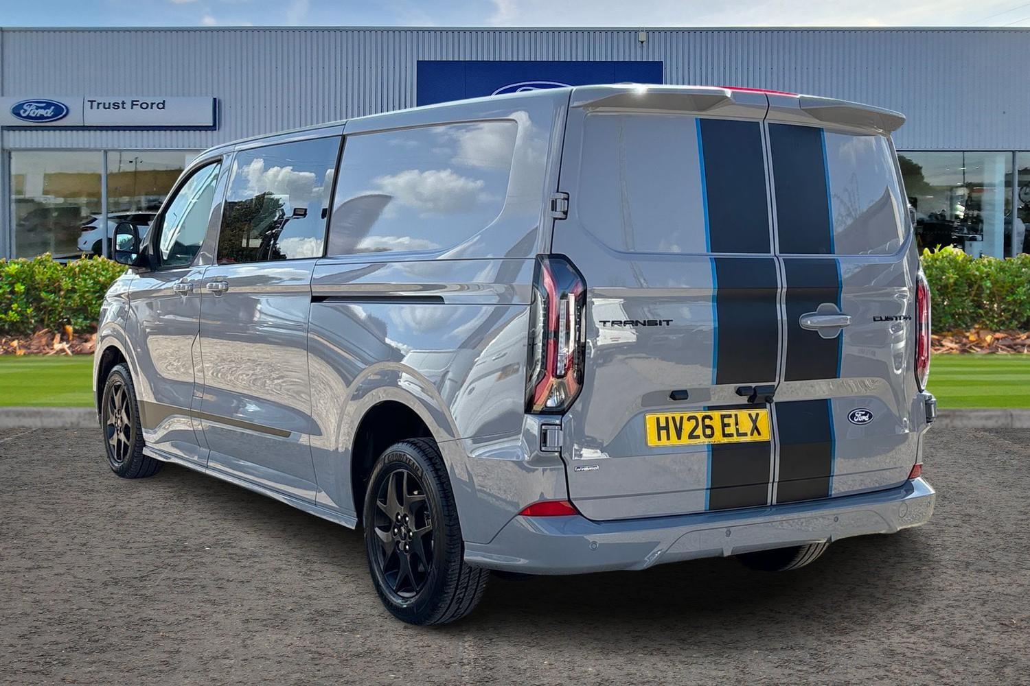 Ford TRANSIT CUSTOM Photo 1