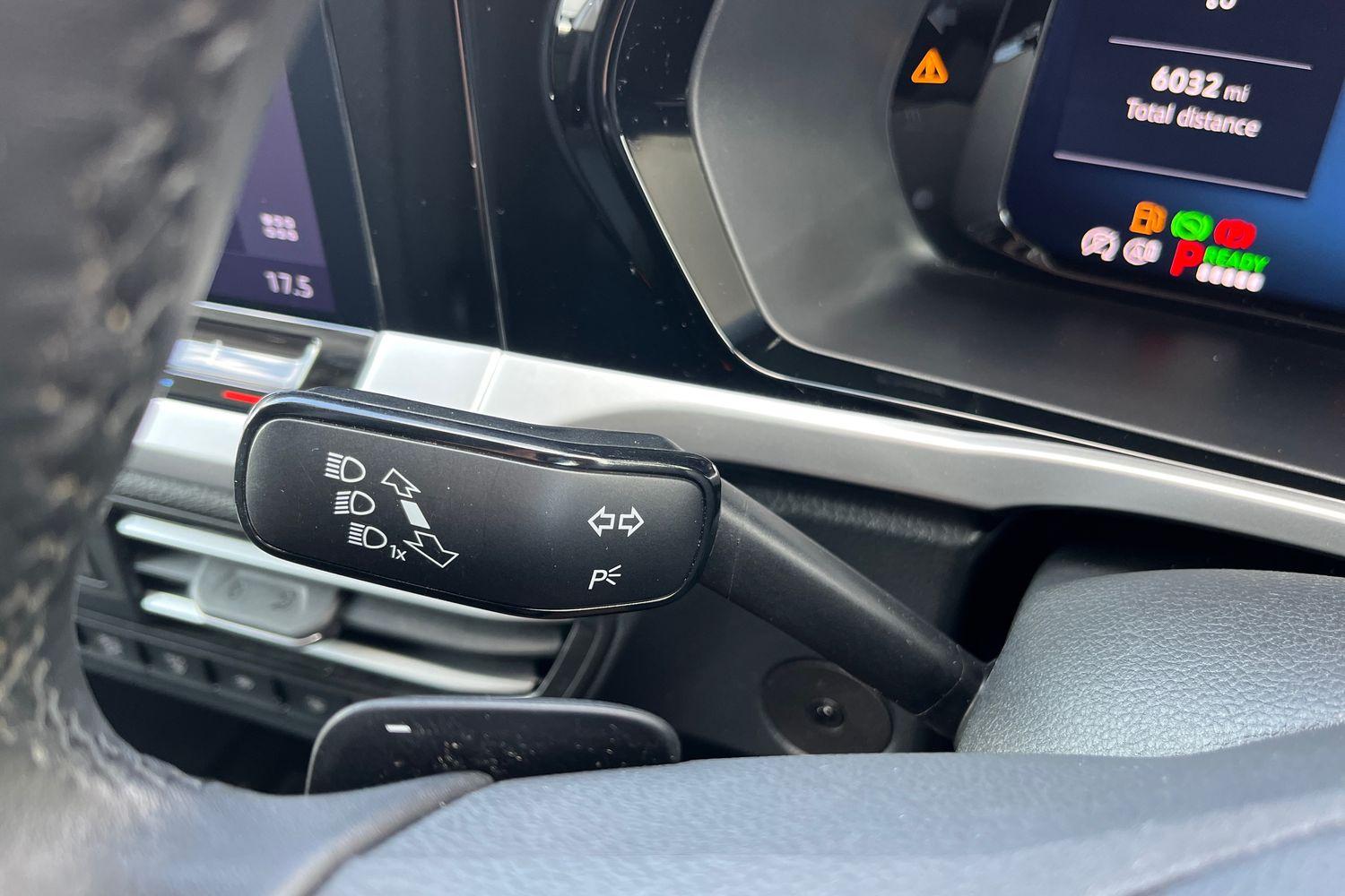 Ford TRANSIT CONNECT Photo 15