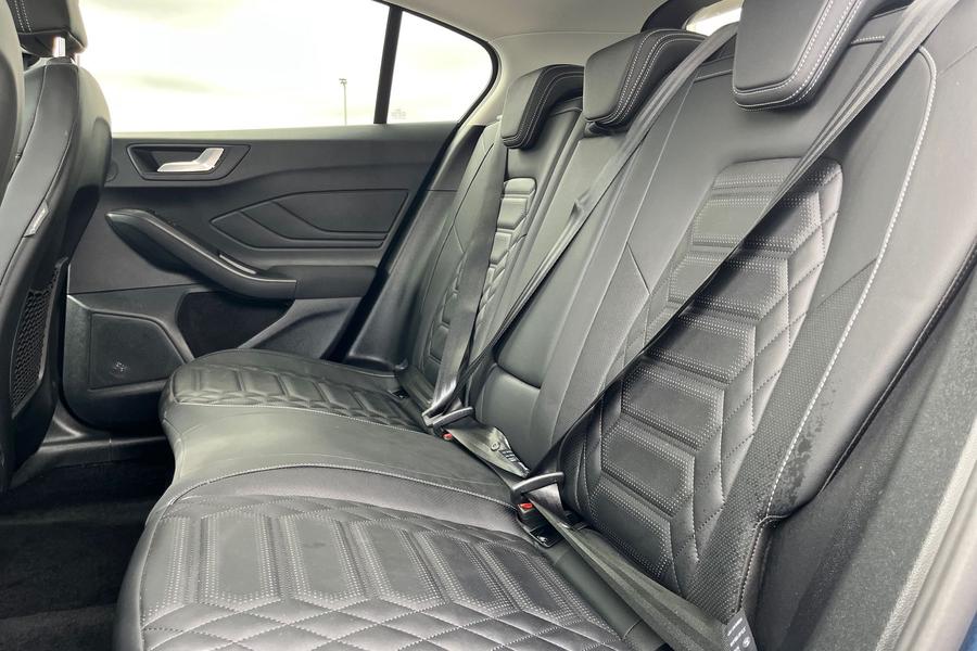 Ford FOCUS Photo autoimg-f7c05951d43752118934b985fd2069a763b53c21.jpg