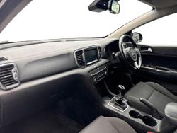 KIA Sportage Photo 2