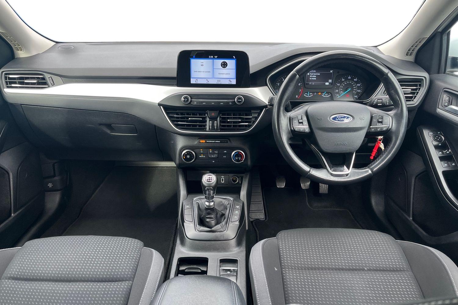 Ford FOCUS Photo 9