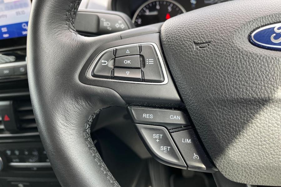 Ford EcoSport Photo autoimg-f7c85caacea5b54e01b978d6a1b2f9e80befc65c.jpg