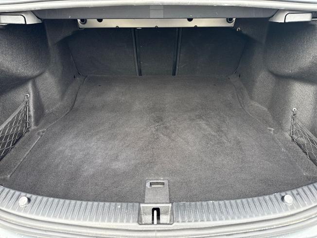 MERCEDES-BENZ C Class Photo 12