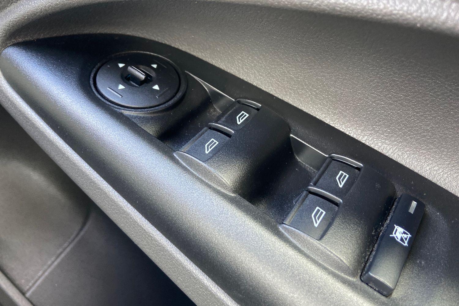 Ford TOURNEO CONNECT Photo 15