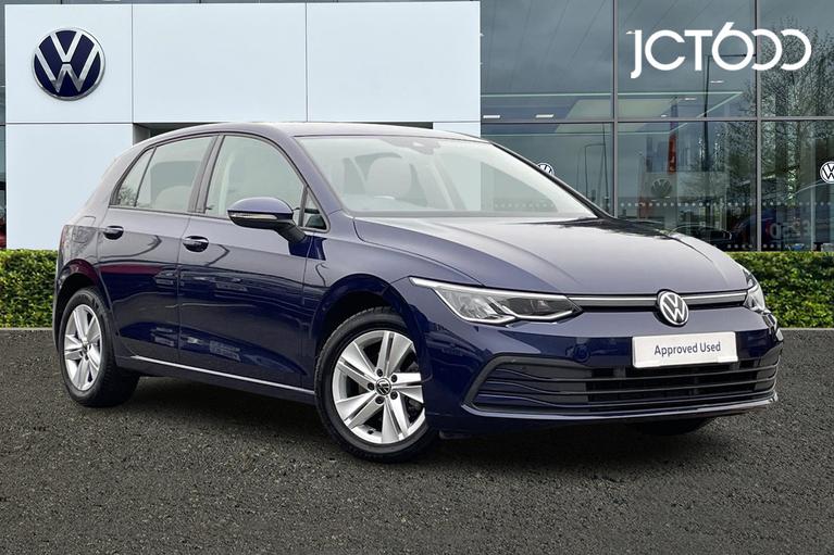 Used 2021 VOLKSWAGEN Golf Life 1.5 TSI 130PS 6-speed Manual 5 Door Atlantic Blue at JCT600