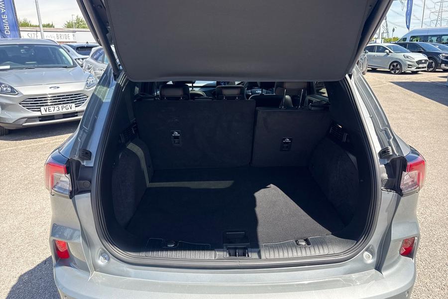 Ford Kuga Photo autoimg-f7d52e4f2c1c3fd62d9a6b67ae60104fc94f754e.jpg