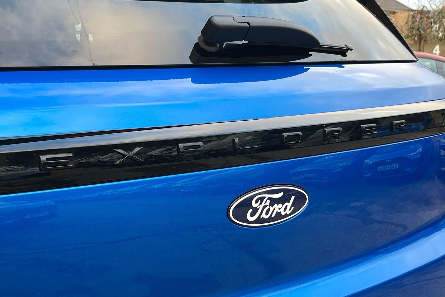 Ford Explorer Photo 39