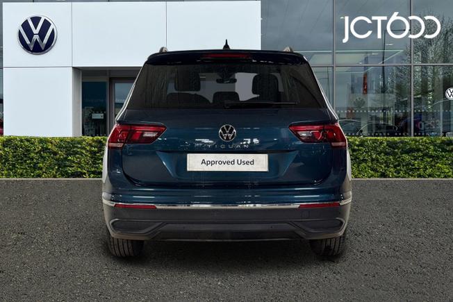 VOLKSWAGEN Tiguan Photo 7