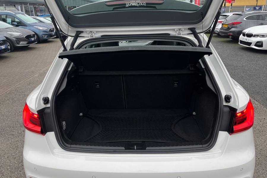 Audi A1 Photo autoimg-f7e1c549da16a397e698a1188798dd5179d8d180.jpg