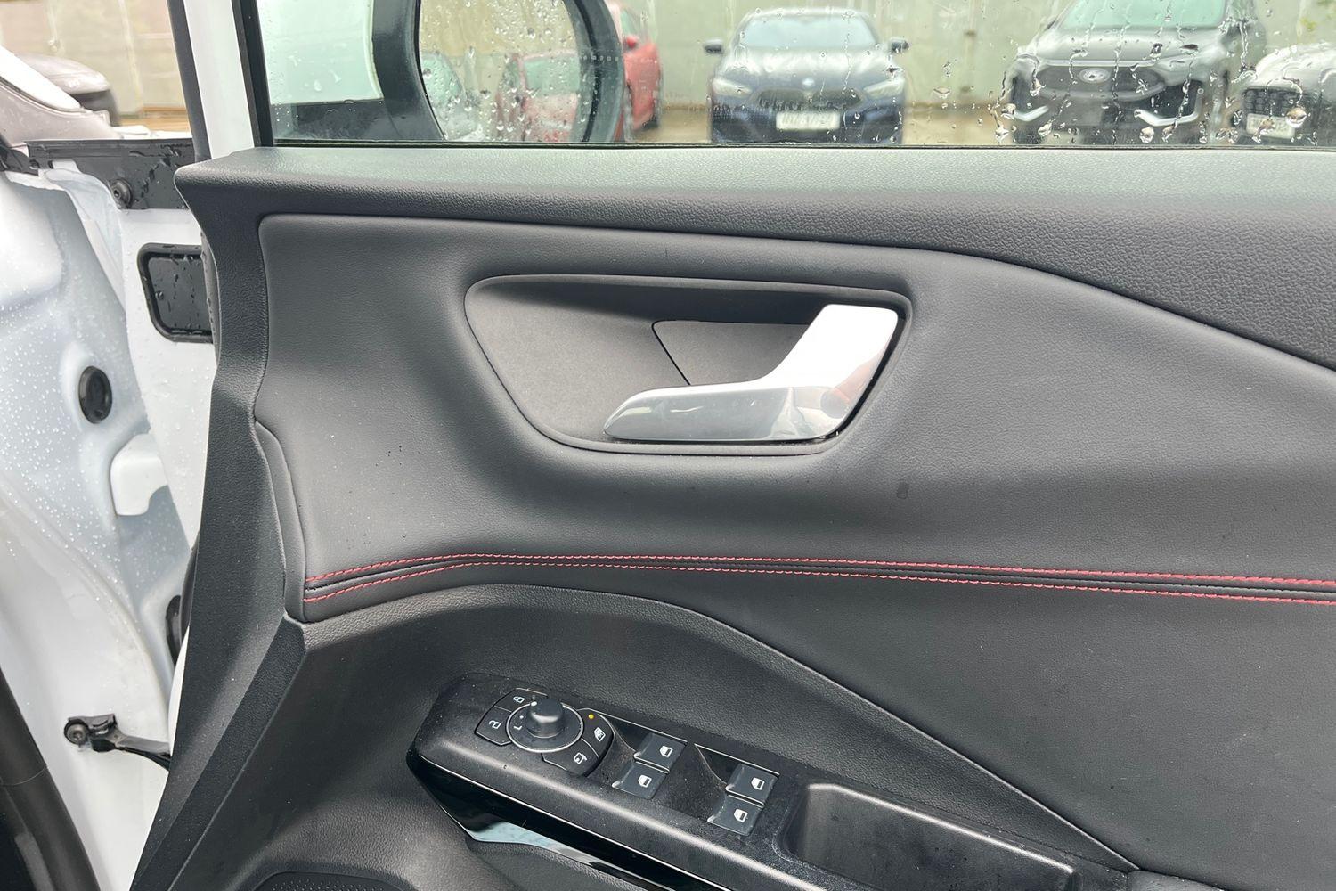 Ford PUMA Photo 24